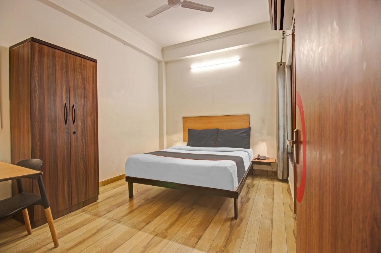 Отель Super Townhouse Kachnar House Vikas Nagar Hasanganj Экстерьер фото