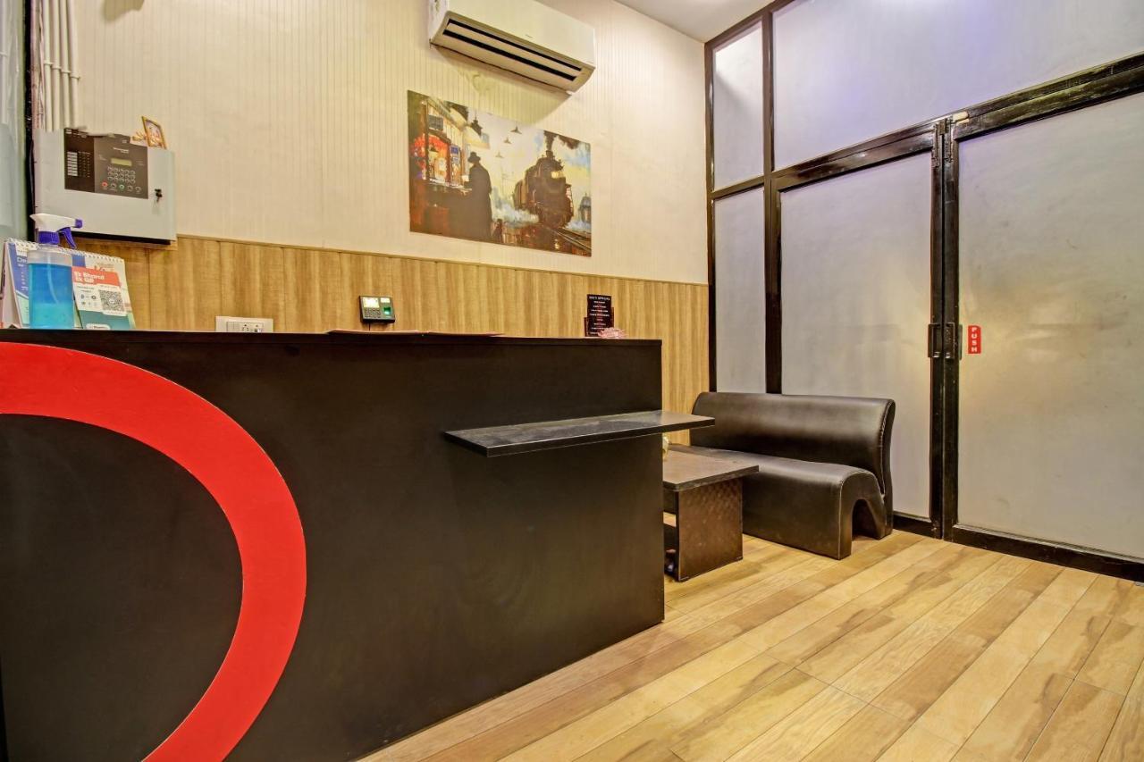 Отель Super Townhouse Kachnar House Vikas Nagar Hasanganj Экстерьер фото
