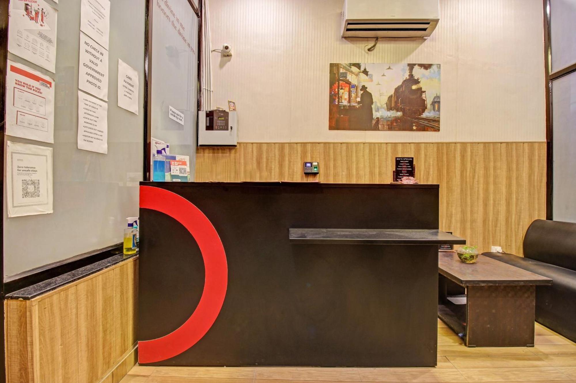 Отель Super Townhouse Kachnar House Vikas Nagar Hasanganj Экстерьер фото